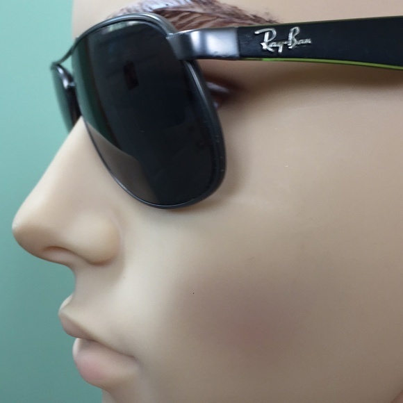 Ray-Ban Sunglasses - Picture 4 of 8